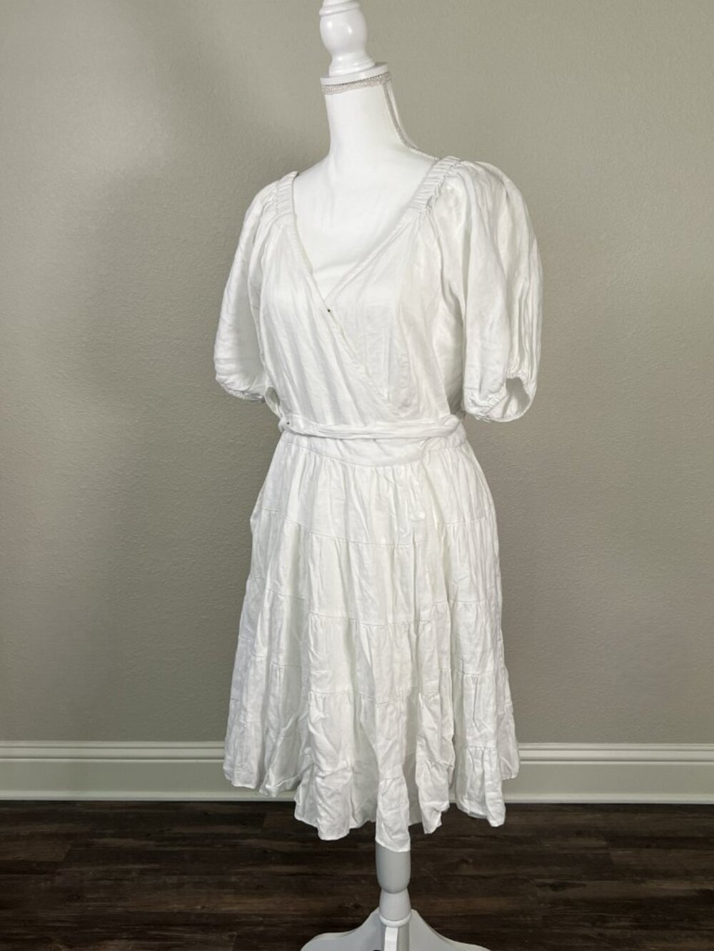 Lilly Pulitzer Iralee Wrap Dress Women’s Sz 12 White Linen Ruffle Tiered Short - Picture 6 of 11
